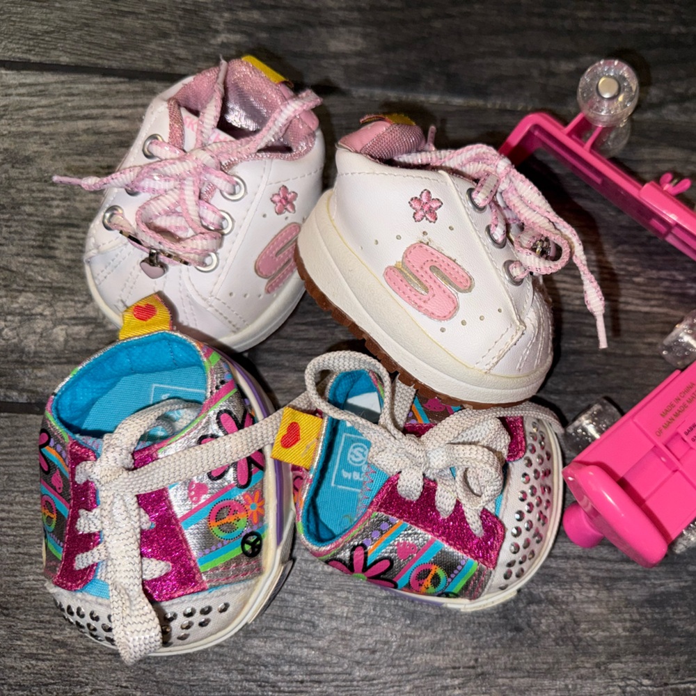 Build a bear, sketchers, twinkle, toe, tennis shoes, sneakers roller skate lot